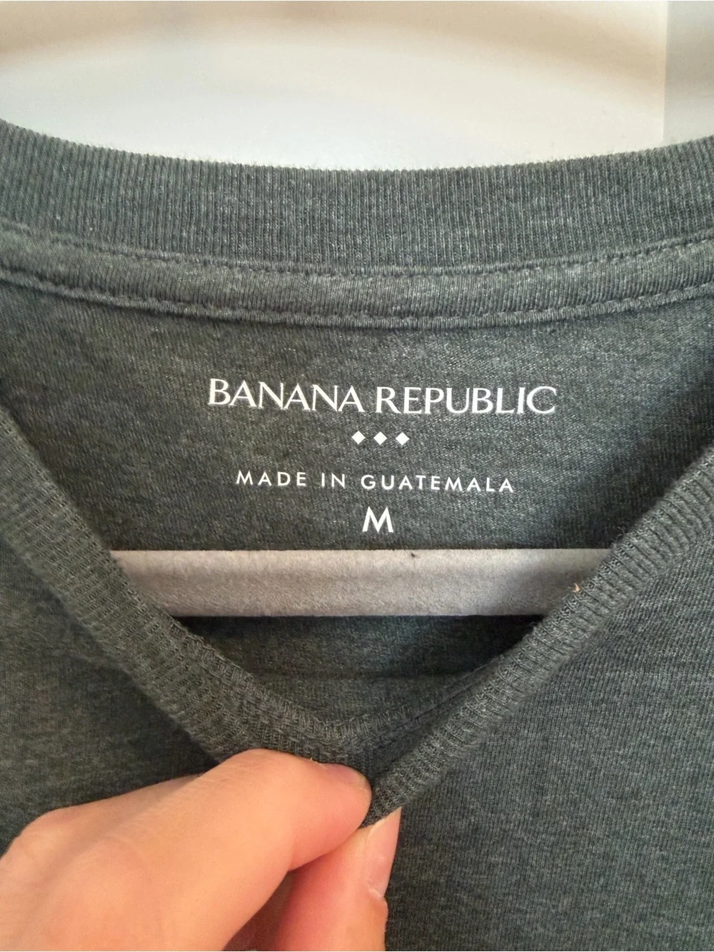 Banana Republic Heather Forest Green V‑Neck Tee